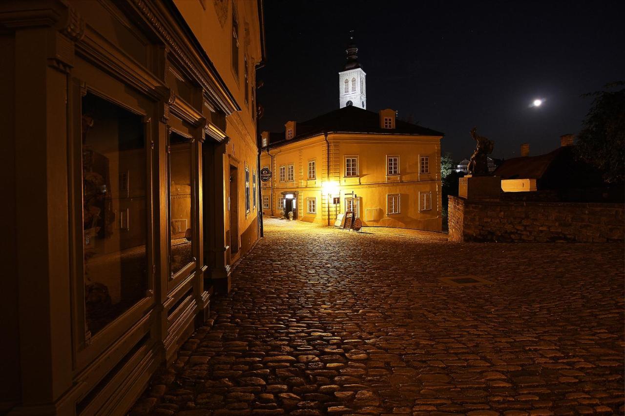 Penzion U Hradku Hotel Kutna Hora Luaran gambar