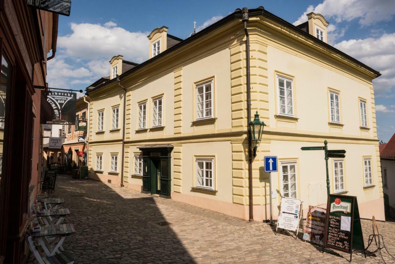 Penzion U Hradku Hotel Kutna Hora Luaran gambar